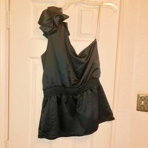 One shoulder peplum top